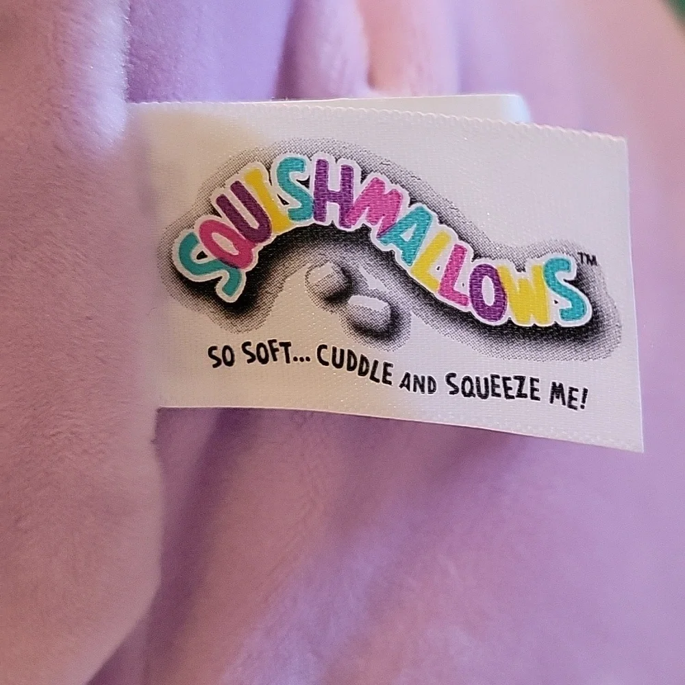 Squishmallows stacy squid